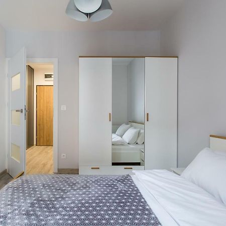 Luksusowy Apartament Przy Targach Poznań Eksteriør bilde